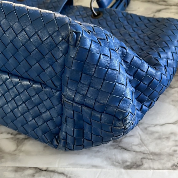 Authentic Bottega Veneta woven intrecciato leather tote bag - Picture 4 of 8